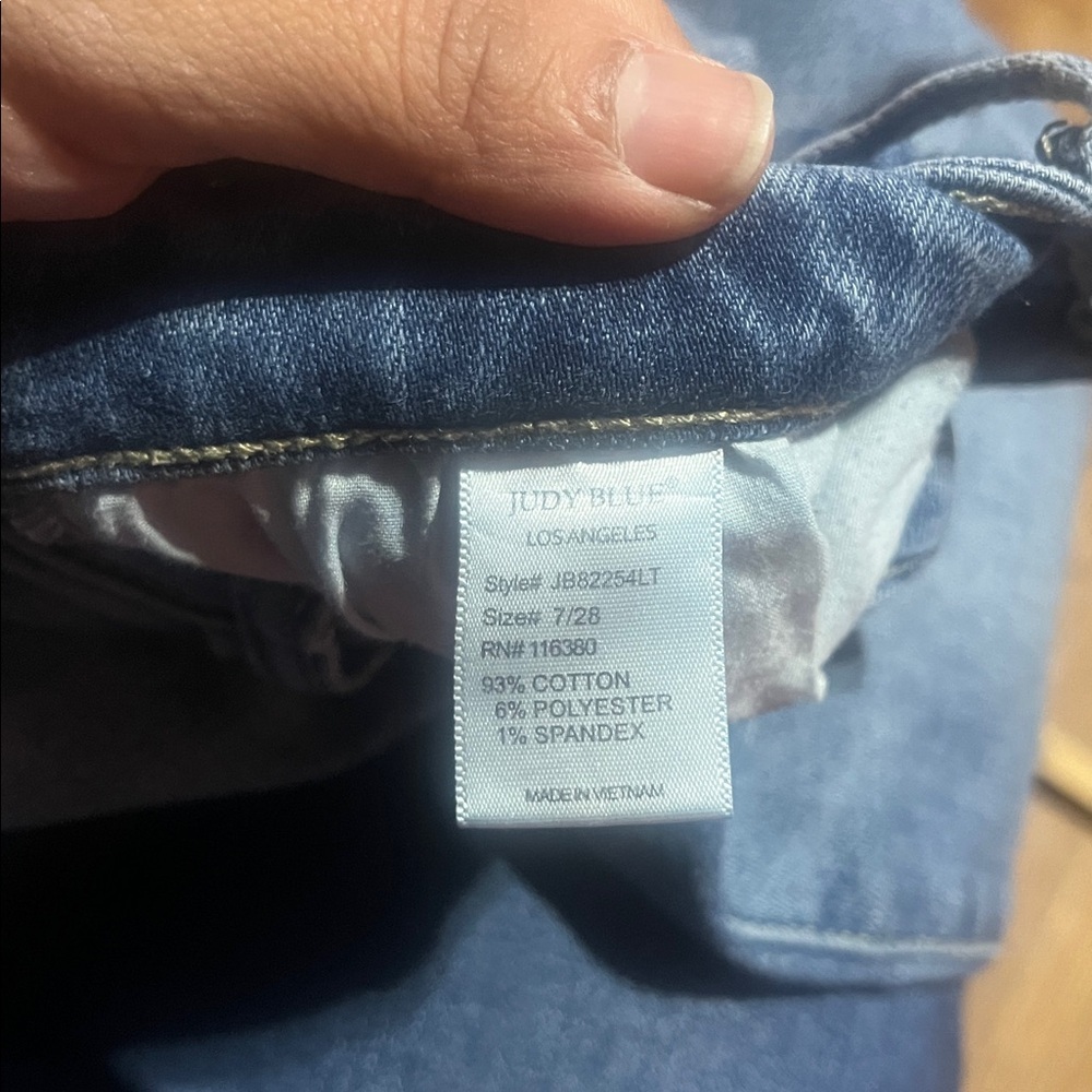 Judy Blue light mid rise cropped skinny jeans size 7/28 - Picture 4 of 5